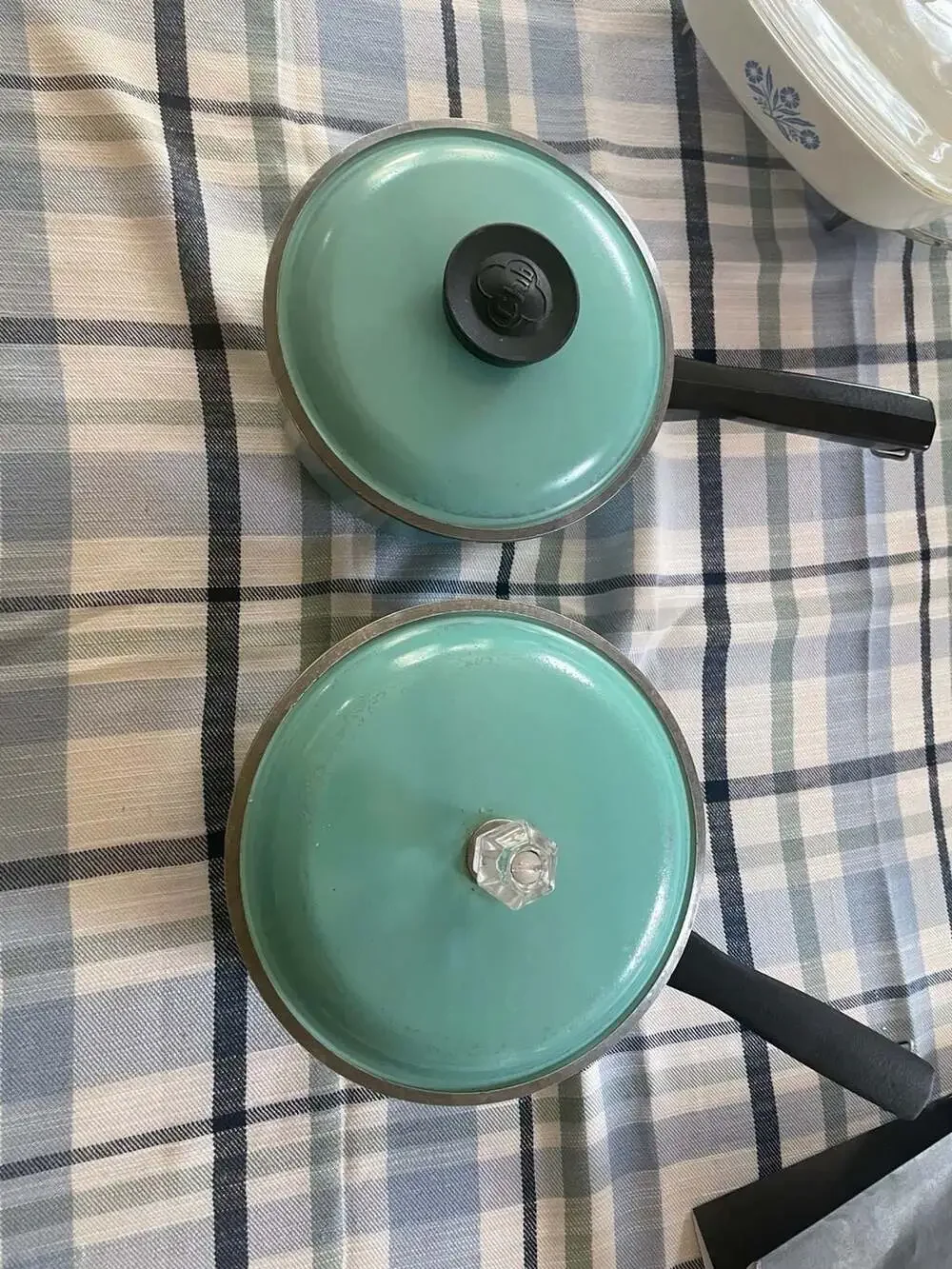 Vintage Club aluminum turquoise saucepans set of 2